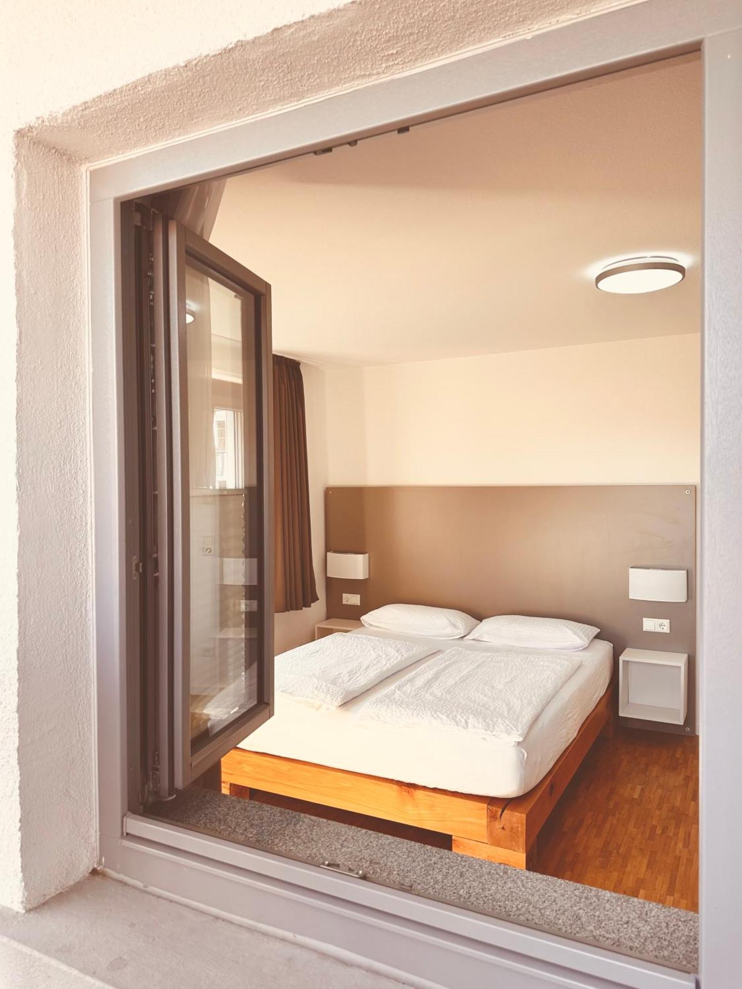Stadthaus Neckarsulm Serviced Apartments - Stadthaus Schrade Δωμάτιο φωτογραφία